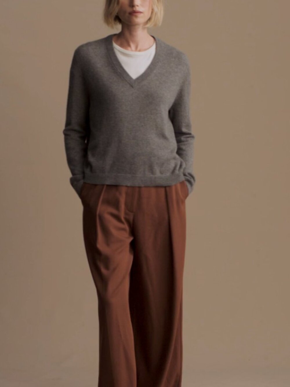 Jenni Kayne Flynn Cashmere V Neck Sweater Shadow Gray Brown L Minimalist Capsule